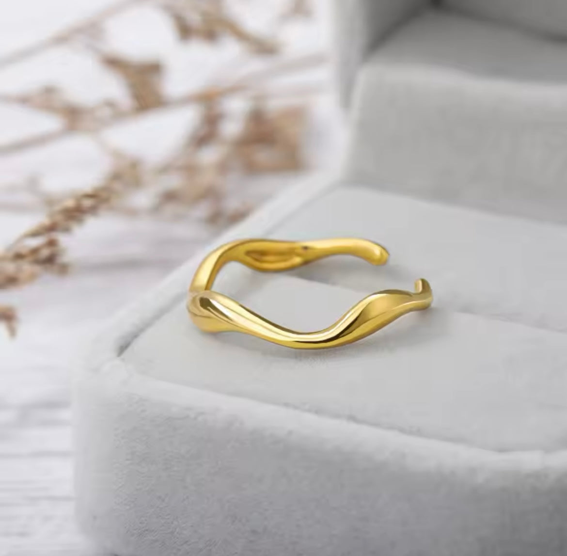 Anillo Wavy