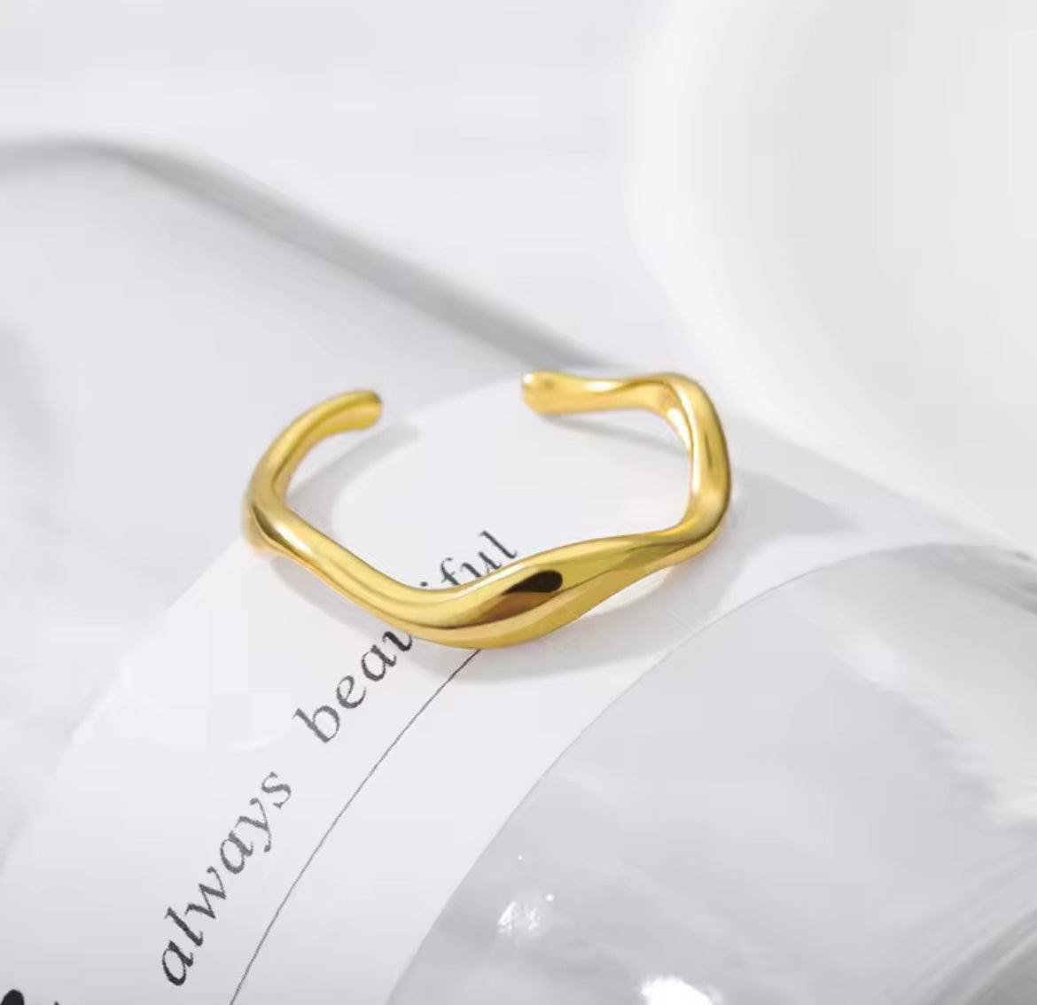 Anillo Wavy