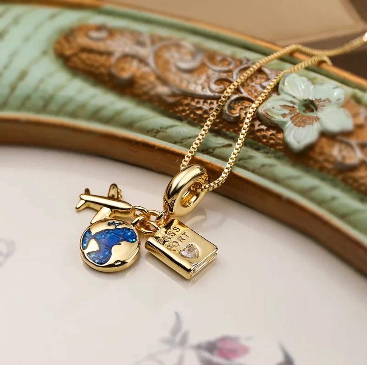Collar Viajes