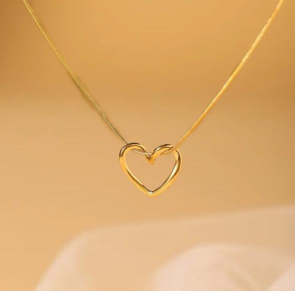 Collar simple corazón