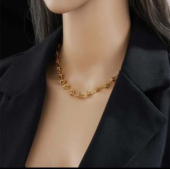 Collar Eslabón Nudo