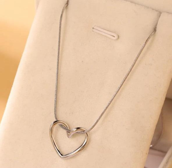 Collar simple corazón