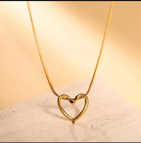 Collar simple corazón