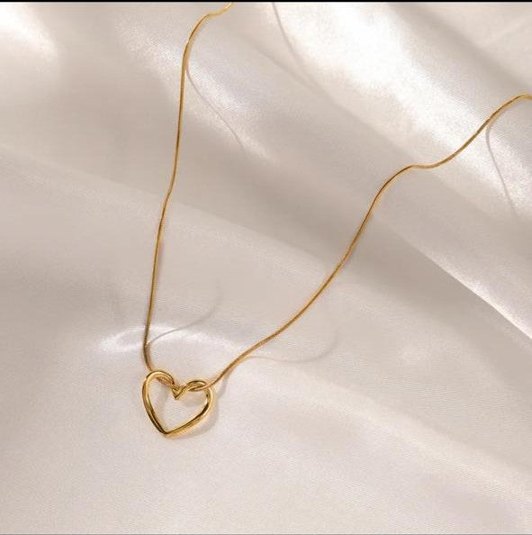 Collar simple corazón